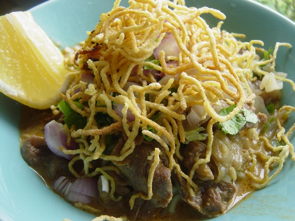 สูตรอาหารจานเดียว – ข้าวซอยเนื้อ