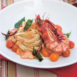 สูตรอาหารฝรั่ง – กุ้งหมักเครื่องเทศกับเส้นเฟตตูชินี่