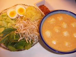 ขนมจีนน้ำยากะทิ