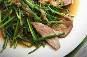 สูตรอาหารเพื่อสุขภาพ – ผัดกุยช่ายใส่ตับ
