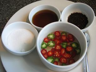 พริกดองน้ำส้ม