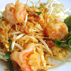 ผัดไทยกุ้งสด