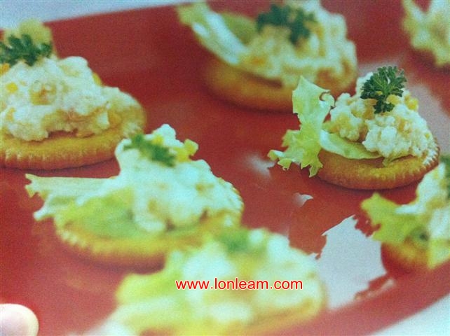 สูตรอาหารไมโครเวฟ – คานาเป้แครกเกอร์กุ้งบด