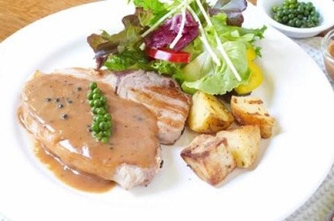 สูตรอาหารฝรั่ง – สเต๊กหมูนุ่ม