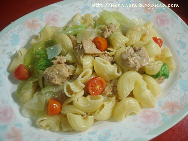 สูตรอาหารฝรั่ง – พาสต้าผัดทูน่า